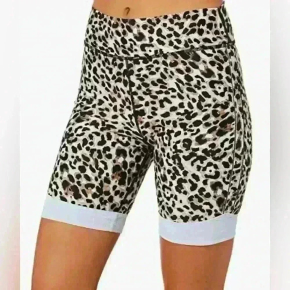 The Upside Water Leopard Print Spin Shorts, Size M / 8 Running Yoga Bike Shorts - Picture 3 of 12
